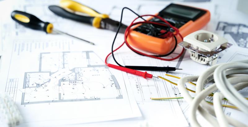 Guide pratique pour mettre votre installation électrique aux normes actuelles